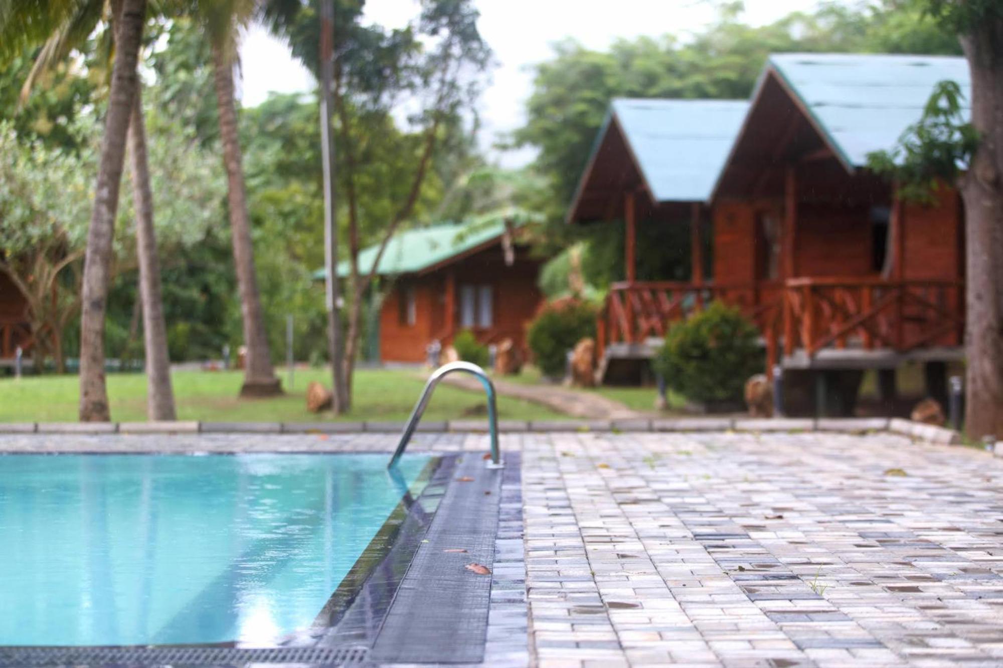 The Mastodon Valley Safari Resort Udawalawe Exterior foto